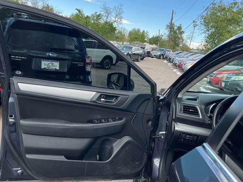 Used 2015 Subaru Outback 2.5i Premium AWD/4WD image 10