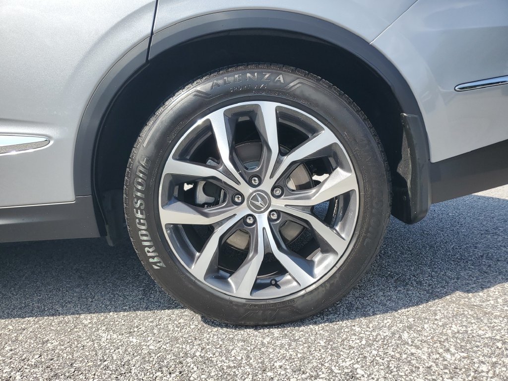 Certified 2024 Acura MDX w/ Technology Package FWD image 11