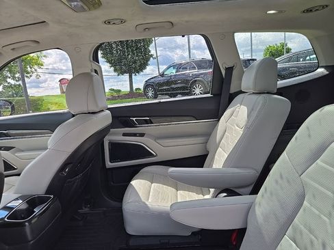 Certified 2022 Kia Telluride SX w/ SX Prestige Package AWD/4WD image 36