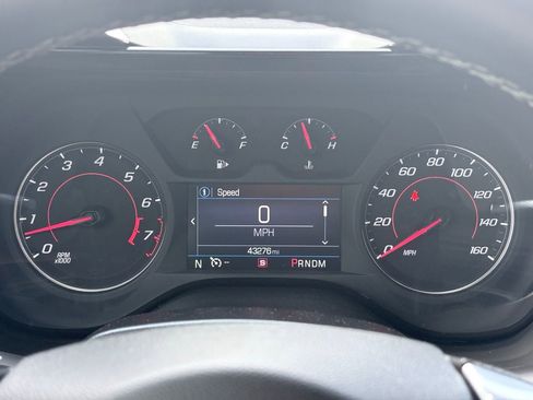 Used 2022 Chevrolet Camaro LT w/ RS Package image 7