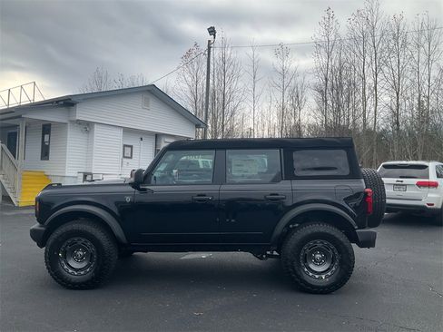 New 2025 Ford Bronco 4-Door w/ Sasquatch Package image 8