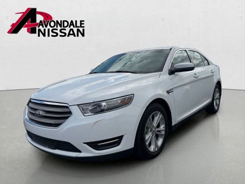 Used 2017 Ford Taurus SEL w/ Equipment Group 201A FWD image 2