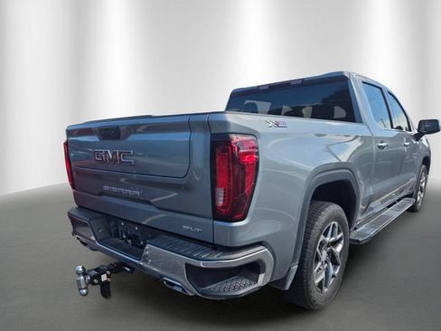 Used 2024 GMC Sierra 1500 SLT AWD/4WD image 4