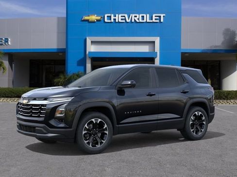 New 2026 Chevrolet Equinox LT FWD image 2