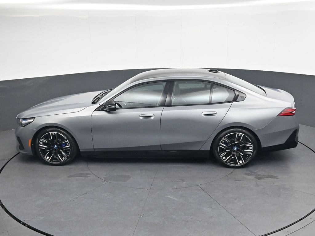 Used 2025 BMW i5 M60 w/ Executive Package AWD/4WD image 24