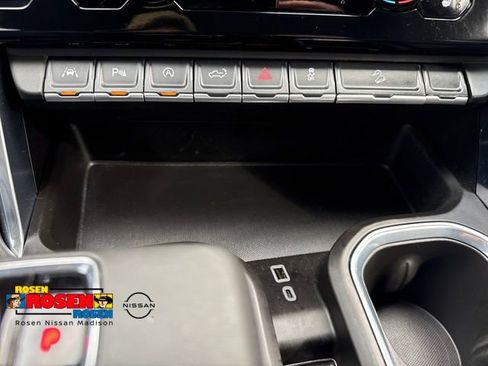 Used 2025 GMC Sierra 1500 Denali w/ Denali Reserve Package AWD/4WD image 35