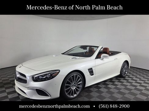Used 2018 Mercedes-Benz SL 550 image 2