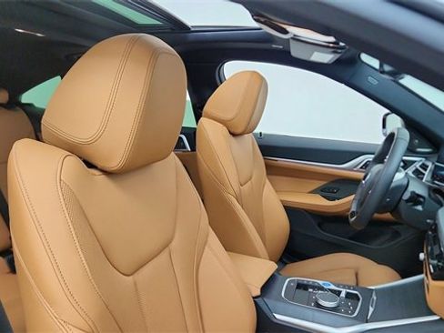 Used 2025 BMW i4 eDrive40 image 22