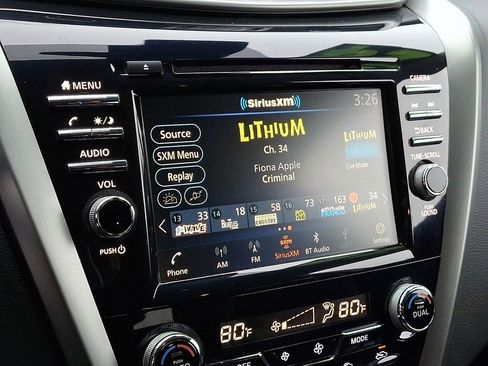 Used 2024 Nissan Murano SV image 17