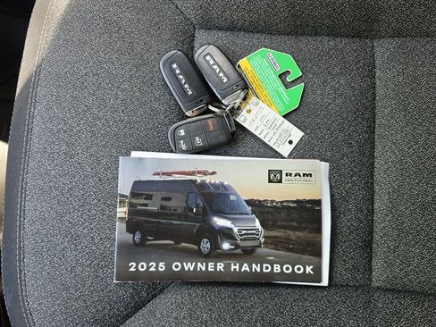 Used 2025 RAM ProMaster 2500 w/ U-Haul Equipment Group FWD image 28
