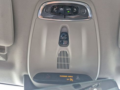 Used 2017 Volvo XC90 T8 Inscription w/ Vision Package image 27