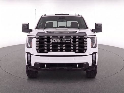 Used 2024 GMC Sierra 2500 Denali Ultimate w/ Max Trailering Package AWD/4WD image 5