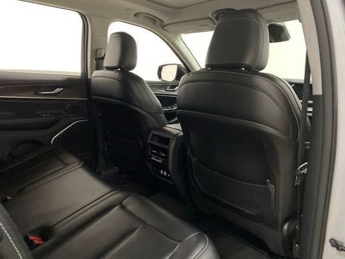 Used 2024 Jeep Grand Cherokee Limited 4xe AWD/4WD image 27