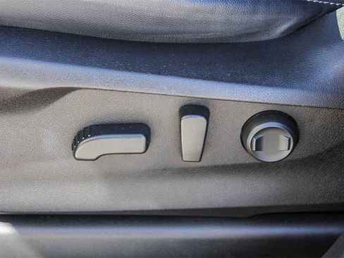 Used 2022 Subaru Ascent Limited w/ Technology Package image 22