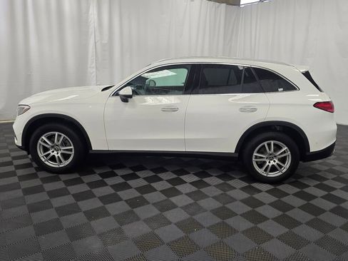 Certified 2025 Mercedes-Benz GLC 300 GLC 300 image 3