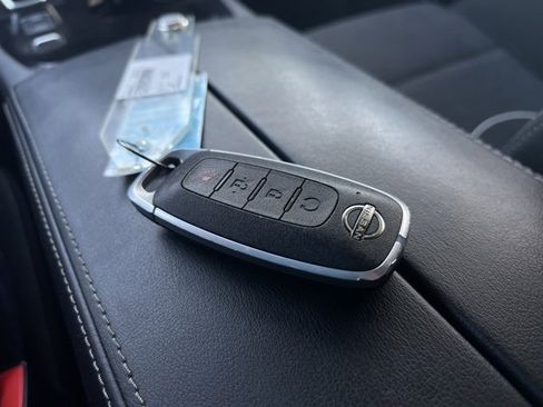 Certified 2023 Nissan Rogue SV image 30