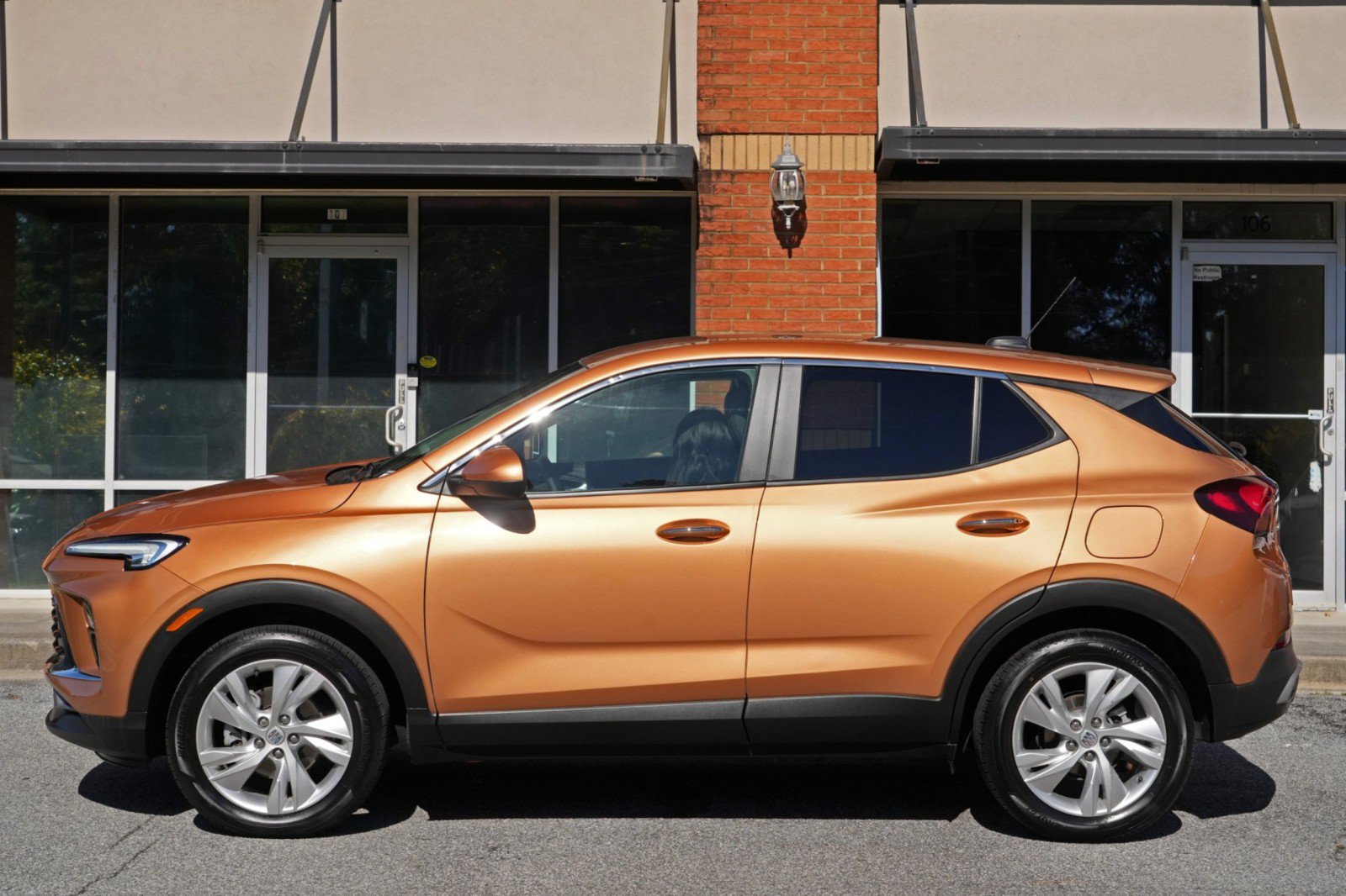 Used 2024 Buick Encore GX Preferred w/ Comfort Package AWD/4WD image 45