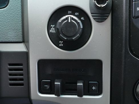 Used 2013 Ford F150 XLT w/ Luxury Equipment Group image 8