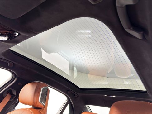 Used 2023 BMW i7 xDrive60 image 12