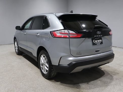 Used 2023 Ford Edge SEL w/ Convenience Package image 4