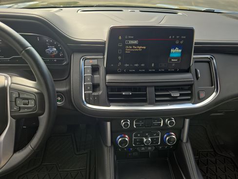 Used 2023 GMC Yukon SLT image 24