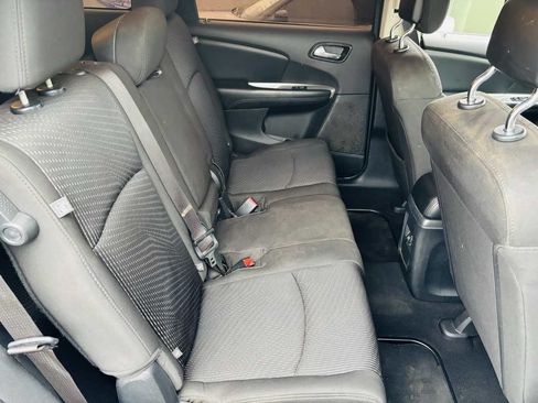 Used 2016 Dodge Journey SE w/ Flexible Seating Group FWD image 15