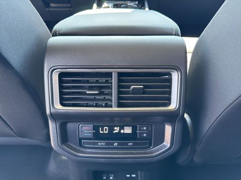 New 2026 Volkswagen Atlas SE FWD image 14