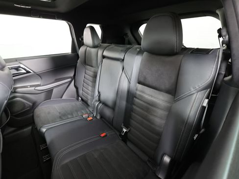 Used 2022 Mitsubishi Outlander SE AWD/4WD image 15