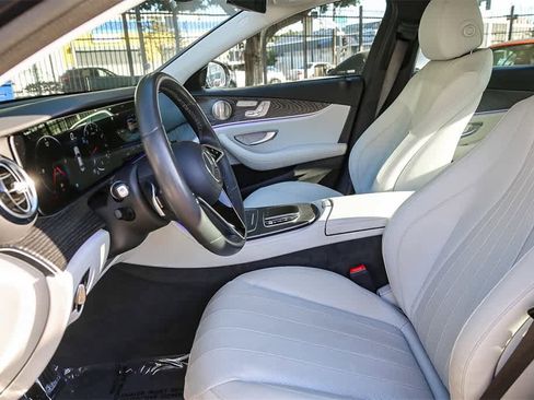 Used 2022 Mercedes-Benz E 350 Sedan image 17