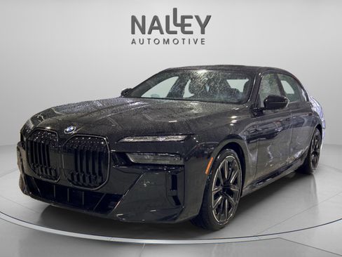 Used 2026 BMW 750e xDrive w/ Executive Package image 1