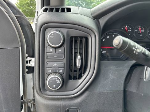 Used 2024 Chevrolet Silverado 2500 Custom w/ Custom Convenience Package AWD/4WD image 19