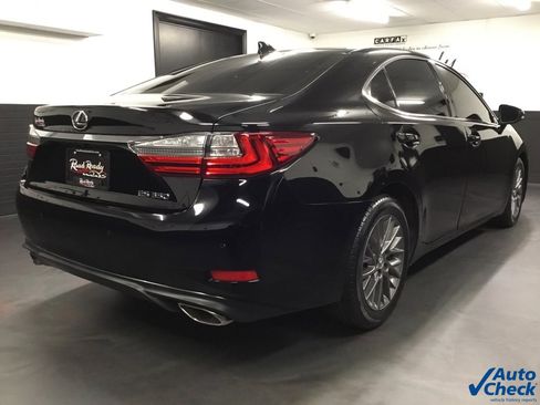 Used 2018 Lexus ES 350 w/ Navigation System Package image 10