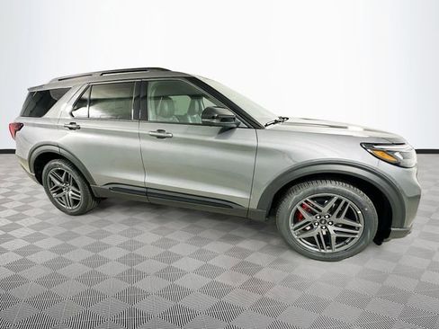 New 2026 Ford Explorer ST image 4