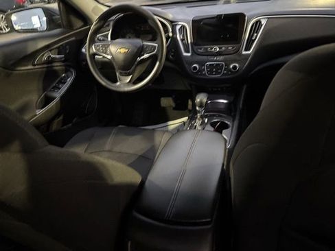 Used 2024 Chevrolet Malibu LT image 37