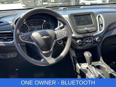 Used 2019 Chevrolet Equinox LT FWD image 2