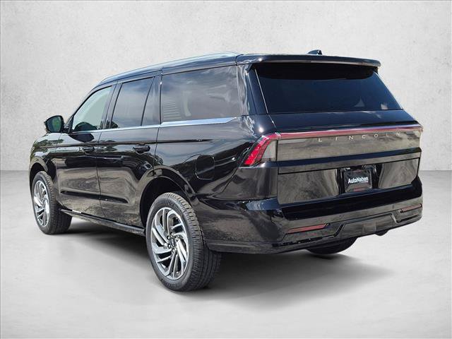 New 2027 Lincoln Navigator Reserve AWD/4WD image 2