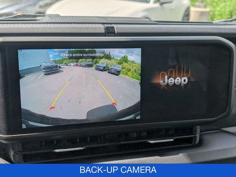 Used 2025 Jeep Wrangler Unlimited Rubicon AWD/4WD image 25