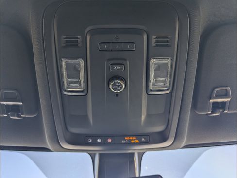 Used 2021 GMC Yukon XL SLT AWD/4WD image 38