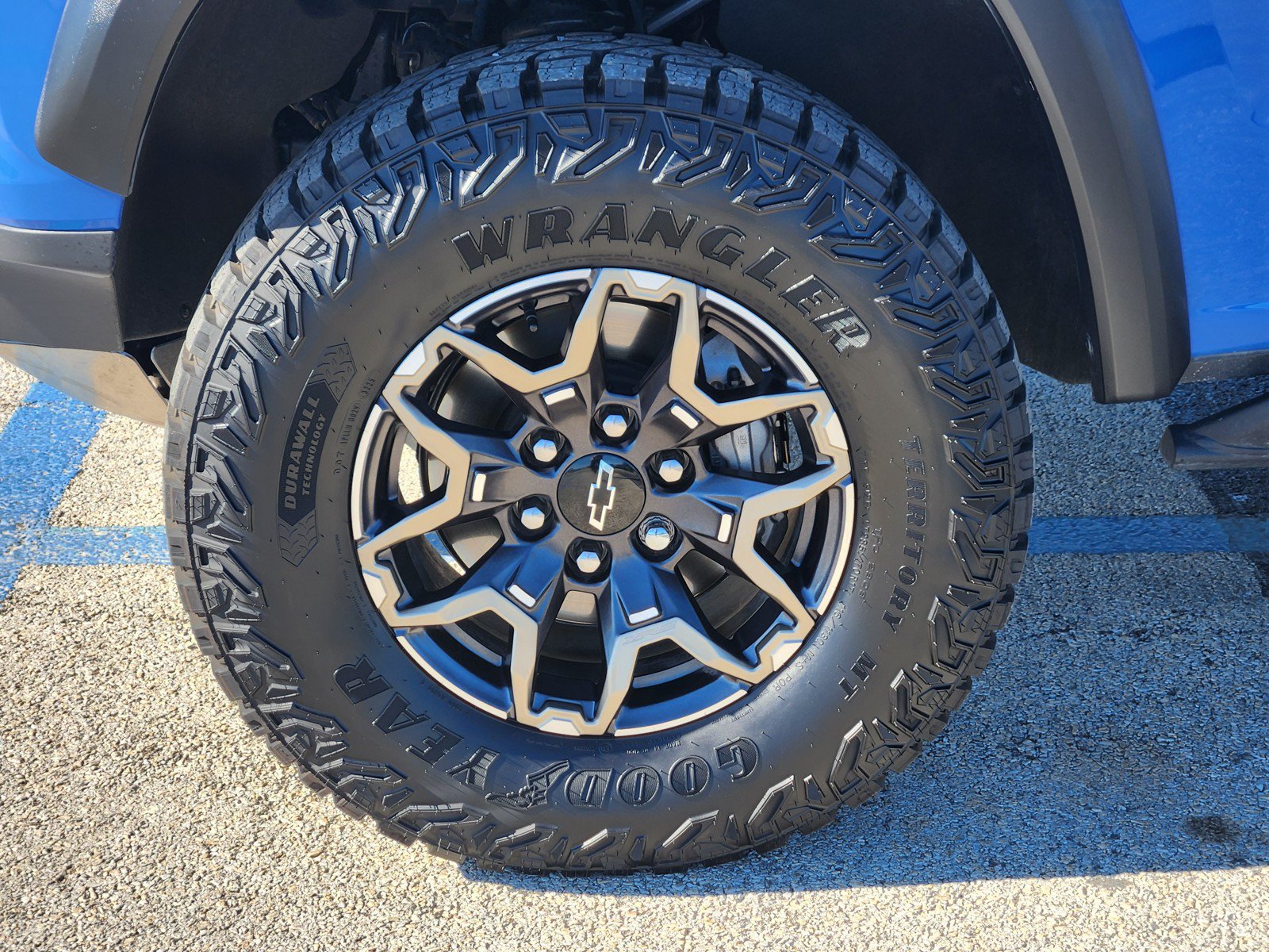 Used 2026 Chevrolet Colorado ZR2 AWD/4WD image 30