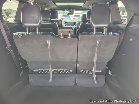 Used 2025 Chrysler Pacifica Limited FWD image 20