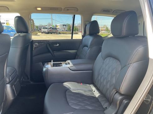 Used 2024 Nissan Armada Platinum w/ Captain's Chairs Package image 23