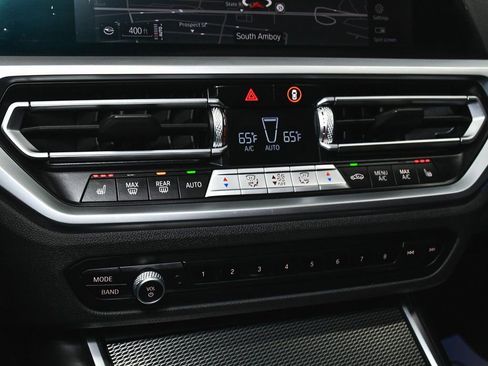 Used 2023 BMW M4 Competition w/ Executive Package image 40