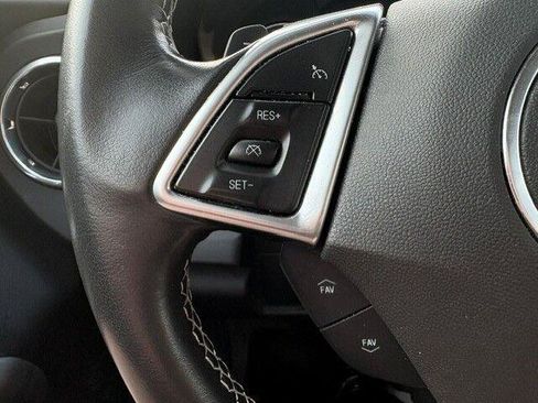 Used 2016 Chevrolet Camaro LT RWD image 17