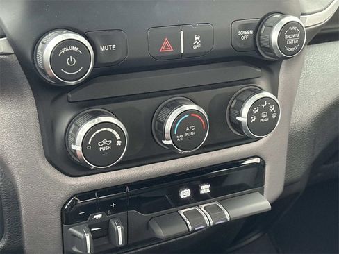 Used 2022 RAM 2500 Big Horn image 33