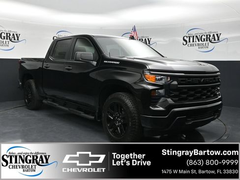 Certified 2025 Chevrolet Silverado 1500 Custom w/ LPO, Dark Essentials Package AWD/4WD image 1