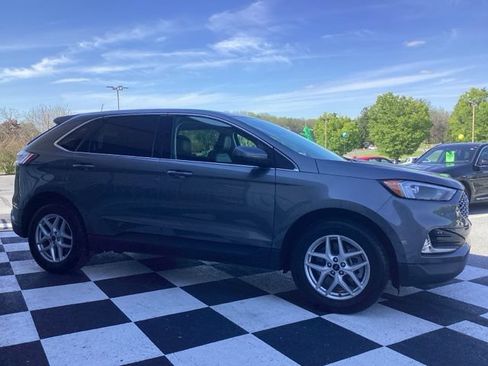 Used 2023 Ford Edge SEL w/ Convenience Package AWD/4WD image 5