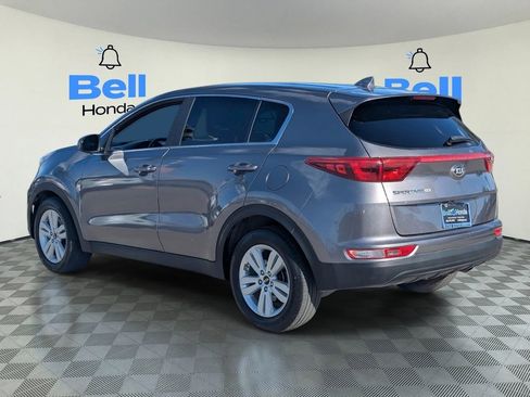 Used 2018 Kia Sportage LX image 3