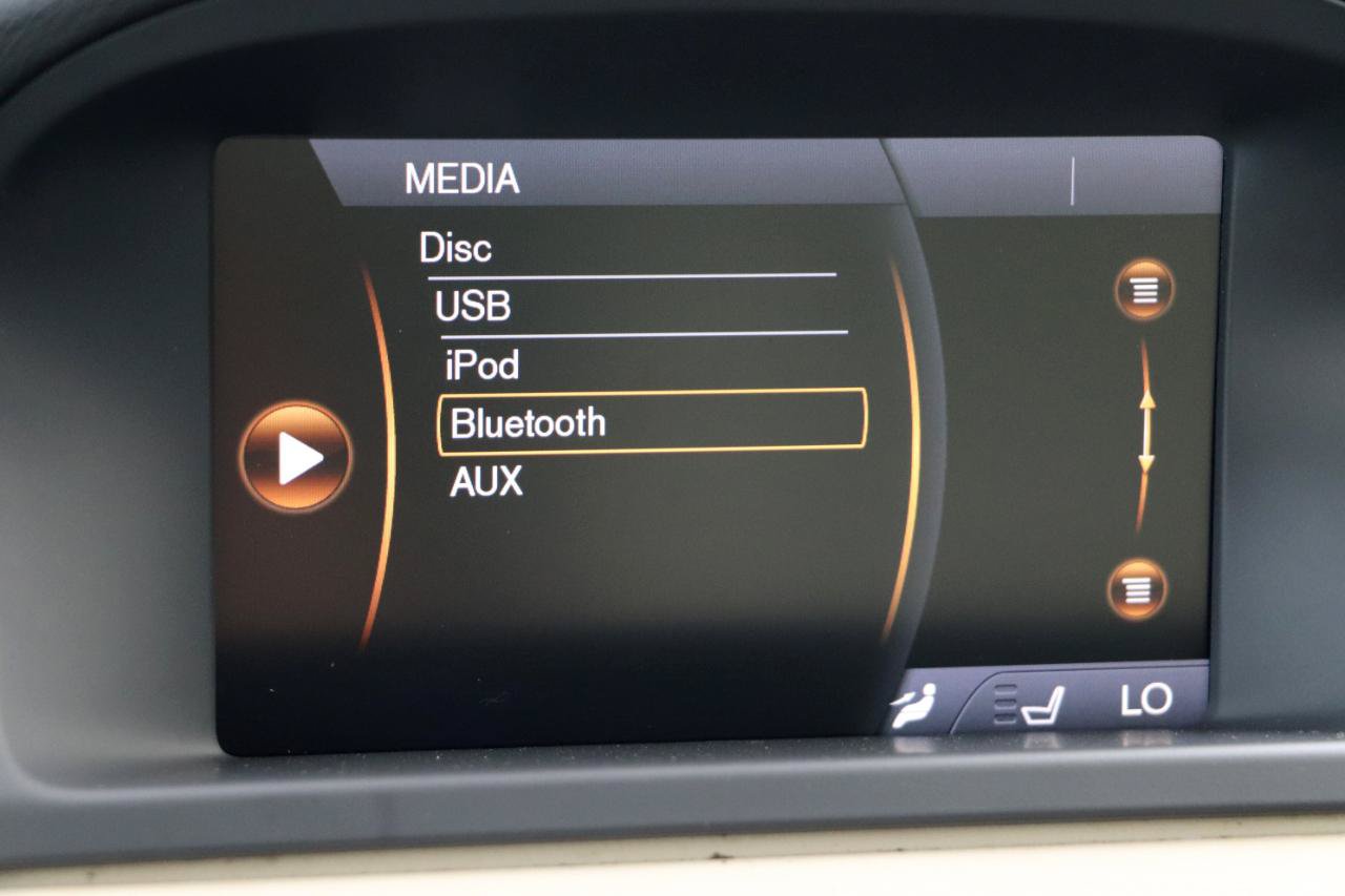Used 2014 Volvo XC70 3.2 AWD/4WD image 19