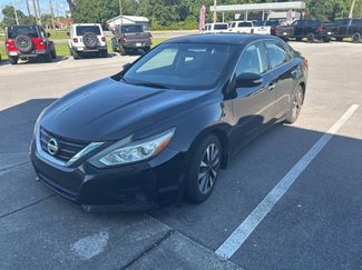 Used 2016 Nissan Altima 2.5 SL w/ 2.5 Technology Package image 1
