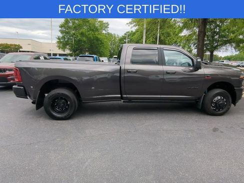 Certified 2025 RAM 3500 Laramie AWD/4WD image 6